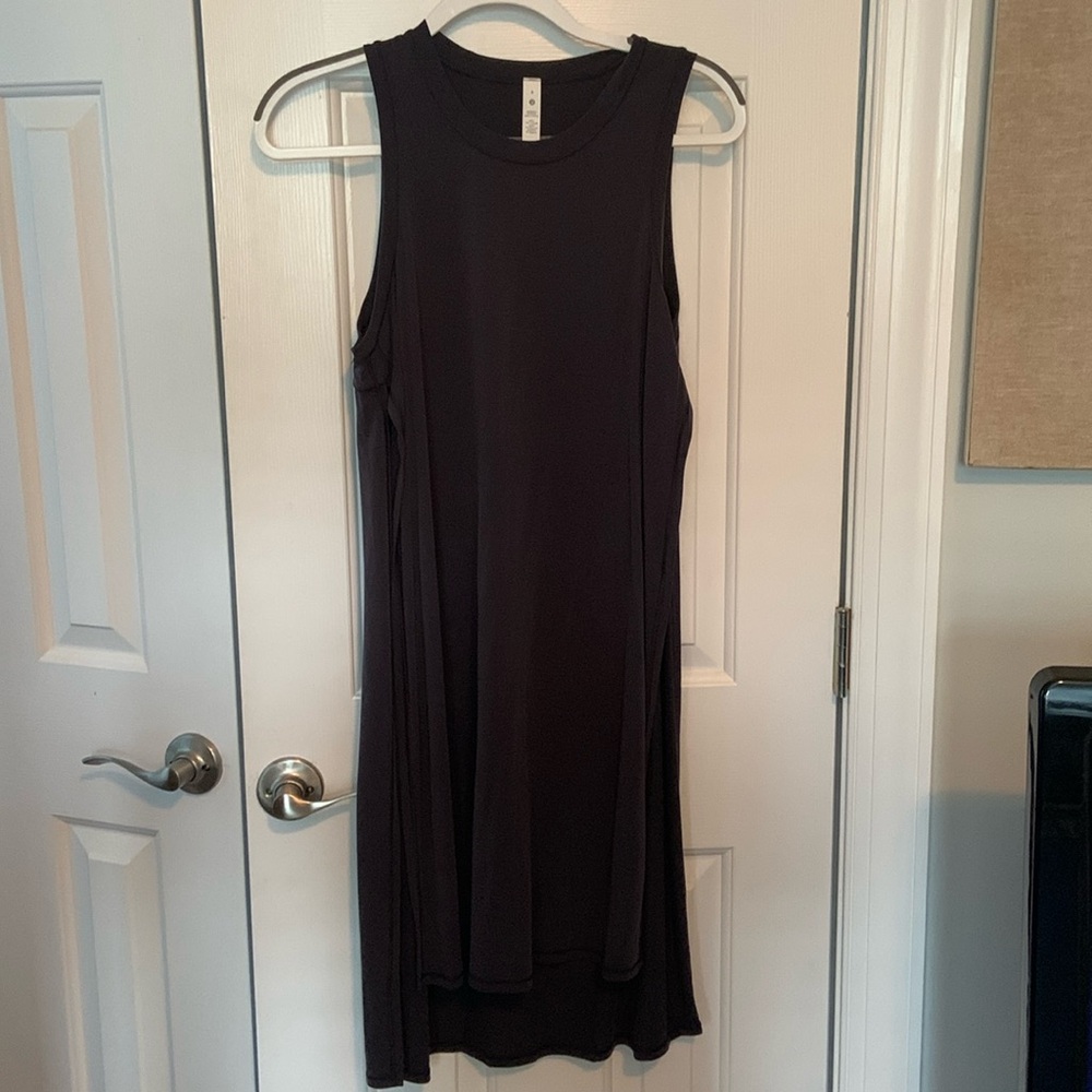 Lululemon black tank top tunic with high side slots sz 8 never worn!